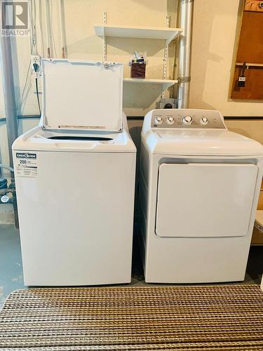 470 Franklin Street, Kitchener, ON - Indoor Photo Showing Laundry Room