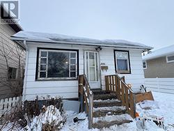 326 T AVENUE S  Saskatoon, SK S7M 3B1