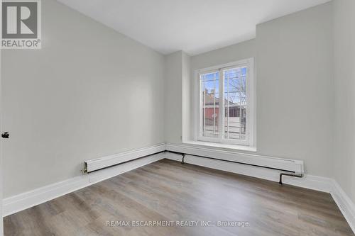 59 Cannon Street W, Hamilton, ON - Indoor Photo Showing Other Room