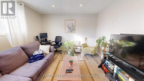 184 Simcoe Street, London, ON - Indoor Photo Showing Living Room