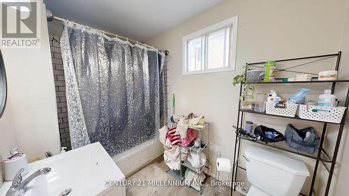 184 Simcoe Street, London, ON - Indoor Photo Showing Bathroom