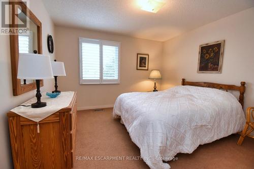 54 Ramsden Drive, Hamilton, ON - Indoor Photo Showing Bedroom