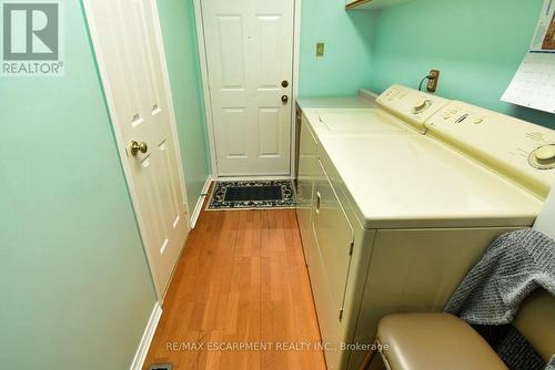 54 Ramsden Drive, Hamilton, ON - Indoor Photo Showing Laundry Room