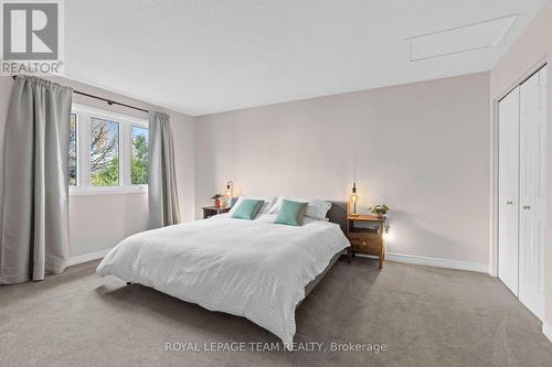 849 Rob Roy Avenue, Ottawa, ON - Indoor Photo Showing Bedroom