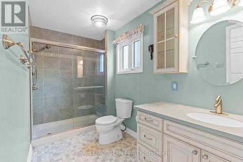 849 Rob Roy Avenue, Ottawa, ON - Indoor Photo Showing Bathroom