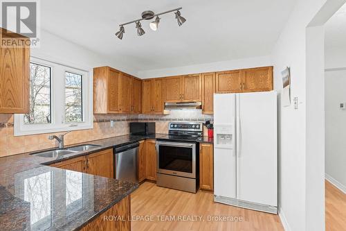 849 Rob Roy Avenue, Ottawa, ON - Indoor Photo Showing Kitchen With Double Sink