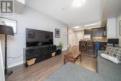 125 - 570 LOLITA GARDENS  Mississauga, ON L5A 0A1