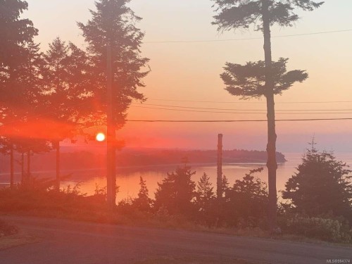 321 Wireless Rd, Comox, BC 