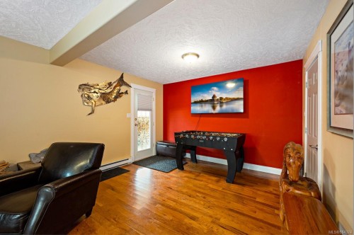 321 Wireless Rd, Comox, BC 