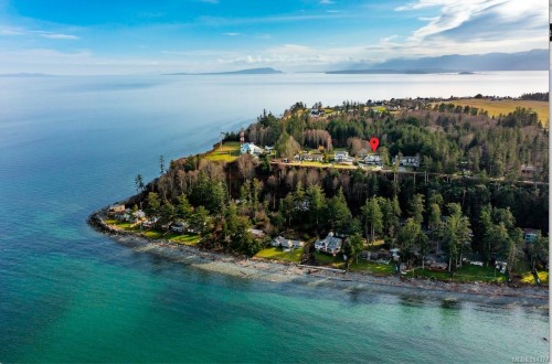 321 Wireless Rd, Comox, BC 