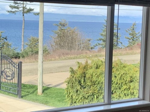 321 Wireless Rd, Comox, BC 