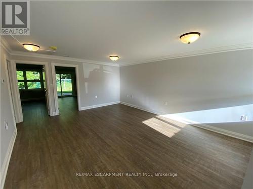 40 Szollosy Circle, Hamilton, ON - Indoor Photo Showing Other Room