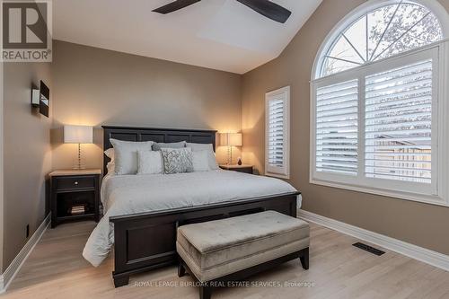 4098 Montrose Crescent, Burlington, ON - Indoor Photo Showing Bedroom