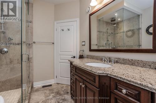 4098 Montrose Crescent, Burlington, ON - Indoor Photo Showing Bathroom