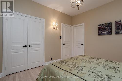 4098 Montrose Crescent, Burlington, ON - Indoor Photo Showing Bedroom