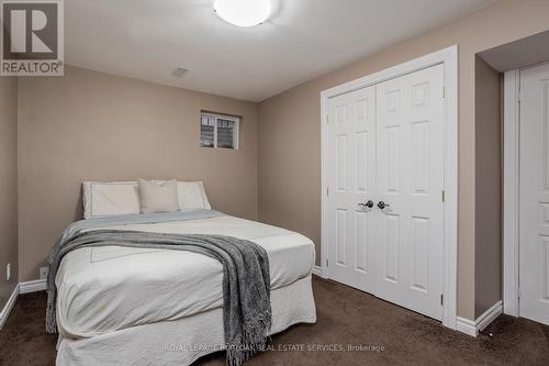 4098 Montrose Crescent, Burlington, ON - Indoor Photo Showing Bedroom