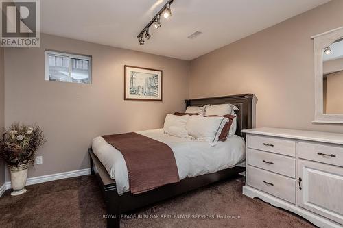 4098 Montrose Crescent, Burlington, ON - Indoor Photo Showing Bedroom