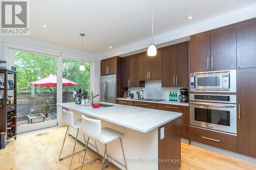 53 Vaughan Street, Ottawa, ON - Indoor Photo Showing Kitchen With Upgraded Kitchen