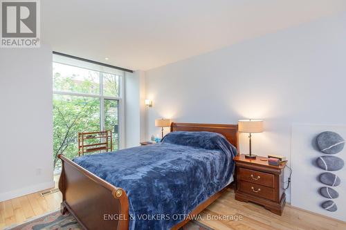 53 Vaughan Street, Ottawa, ON - Indoor Photo Showing Bedroom