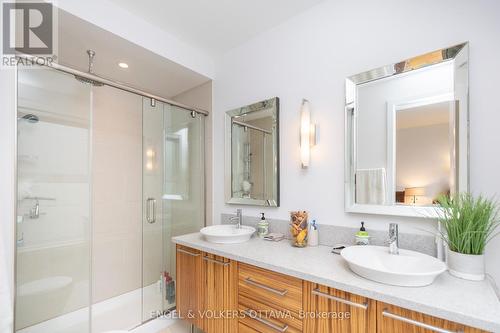 53 Vaughan Street, Ottawa, ON - Indoor Photo Showing Bathroom