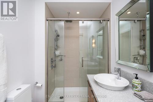 53 Vaughan Street, Ottawa, ON - Indoor Photo Showing Bathroom