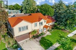 41 BOWSHELM COURT  Mississauga, ON L5N 1K2