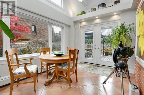 550 Piccadilly Avenue, Ottawa, ON - Indoor Photo Showing Dining Room