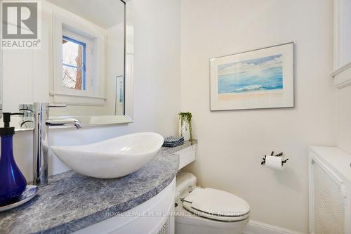 550 Piccadilly Avenue, Ottawa, ON - Indoor Photo Showing Bathroom