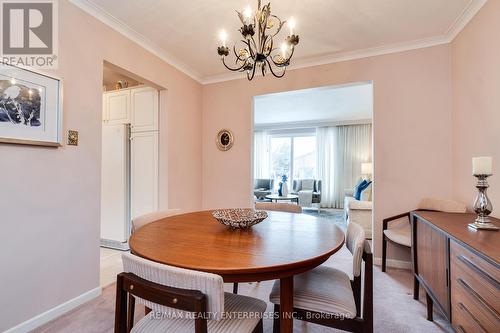 1284 Fairdale Drive, Mississauga, ON - Indoor Photo Showing Dining Room