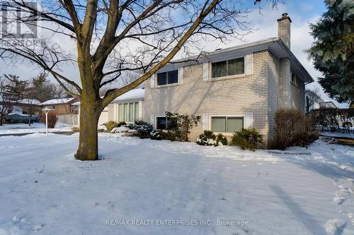 1284 Fairdale Drive, Mississauga, ON - Outdoor