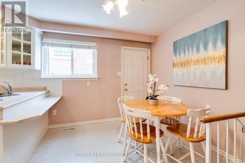 1284 Fairdale Drive, Mississauga, ON - Indoor Photo Showing Dining Room