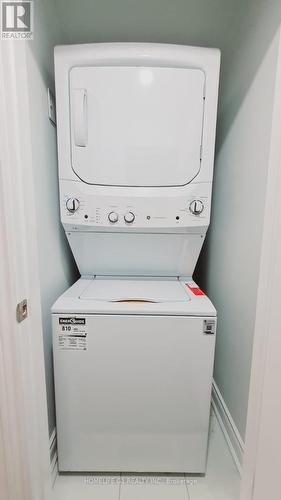 2517 Banfield Road, Mississauga, ON - Indoor Photo Showing Laundry Room