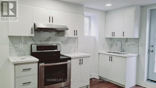 2517 Banfield Road, Mississauga, ON - Indoor Photo Showing Kitchen With Double Sink