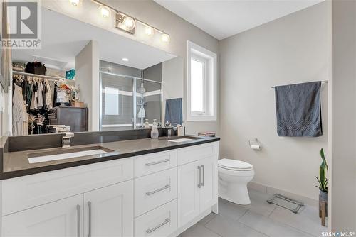 622 Marlatte Crescent, Saskatoon, SK - Indoor Photo Showing Bathroom