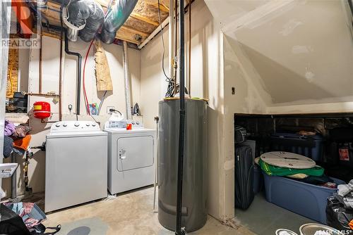 622 Marlatte Crescent, Saskatoon, SK - Indoor Photo Showing Laundry Room