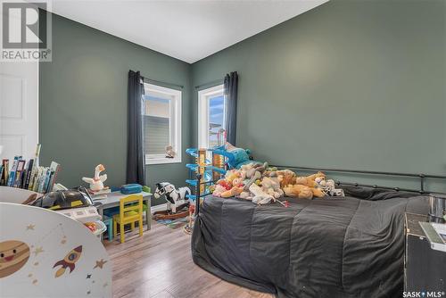 622 Marlatte Crescent, Saskatoon, SK - Indoor Photo Showing Bedroom