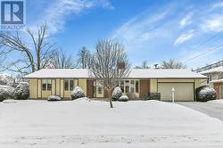 1104 WISEMAN CRESCENT  Ottawa, ON K1V 8J4