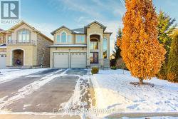 12 SISTINE COURT  Hamilton, ON L9B 0C4