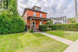 44 ROSEVIEW AVENUE  Cambridge, ON N1R 4A7