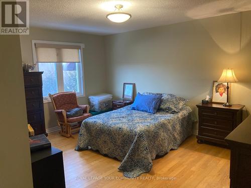 5883 Riverside Place, Mississauga, ON - Indoor Photo Showing Bedroom