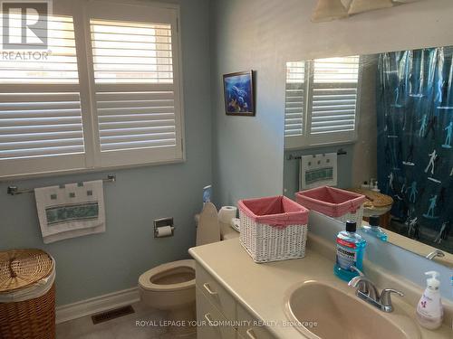 5883 Riverside Place, Mississauga, ON - Indoor Photo Showing Bathroom