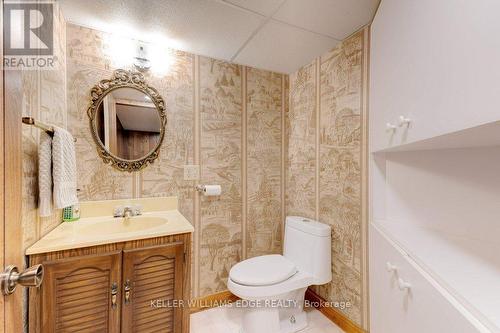 1353 Fisher Avenue, Burlington, ON - Indoor Photo Showing Bathroom