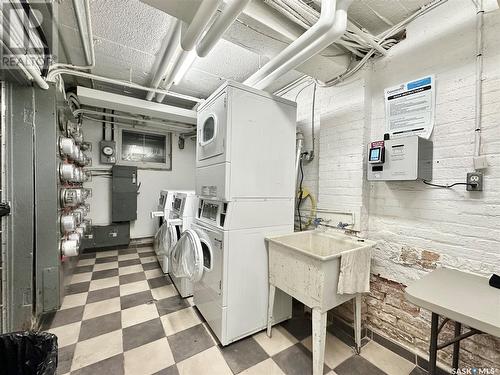 20 2201 14Th Avenue, Regina, SK - Indoor Photo Showing Laundry Room