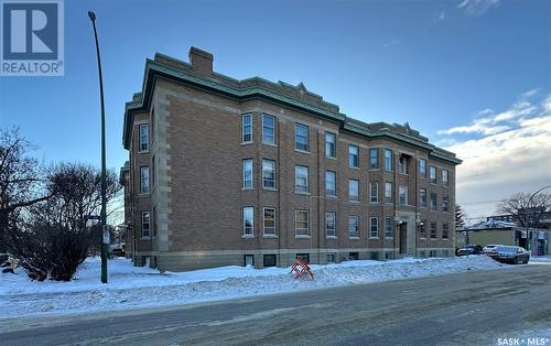 20 2201 14Th Avenue, Regina, SK - Outdoor With Facade