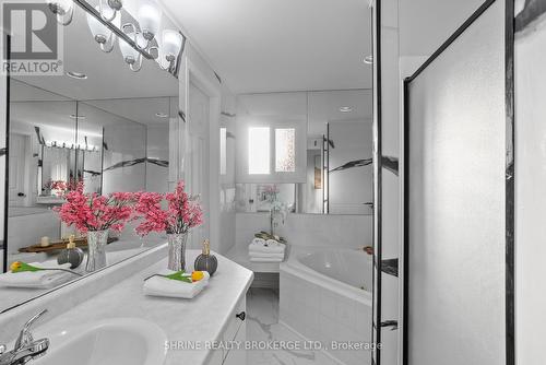 220 Killarney Grove, London, ON - Indoor Photo Showing Bathroom