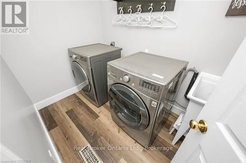 94 Rochefort Street, Kitchener, ON - Indoor Photo Showing Laundry Room