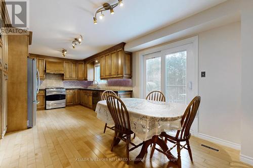 399 The Thicket, Mississauga, ON - Indoor Photo Showing Dining Room