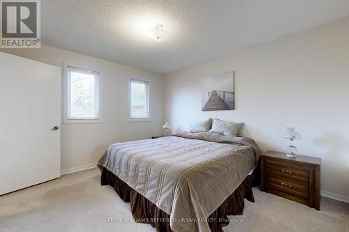 399 The Thicket, Mississauga, ON - Indoor Photo Showing Bedroom