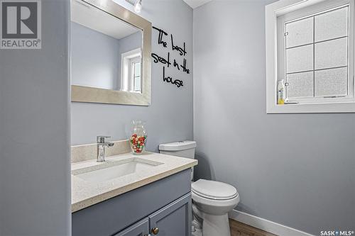 110 Maguire Court, Saskatoon, SK - Indoor Photo Showing Bathroom