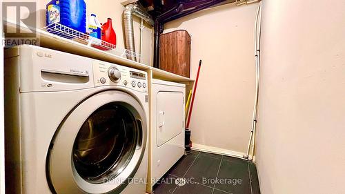 337 Griffith Street, London, ON - Indoor Photo Showing Laundry Room